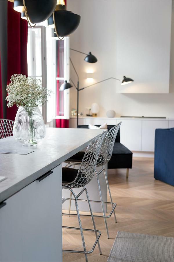 Erkel Boutique Apartment-Chic Flat By Market Hall ブダペスト エクステリア 写真